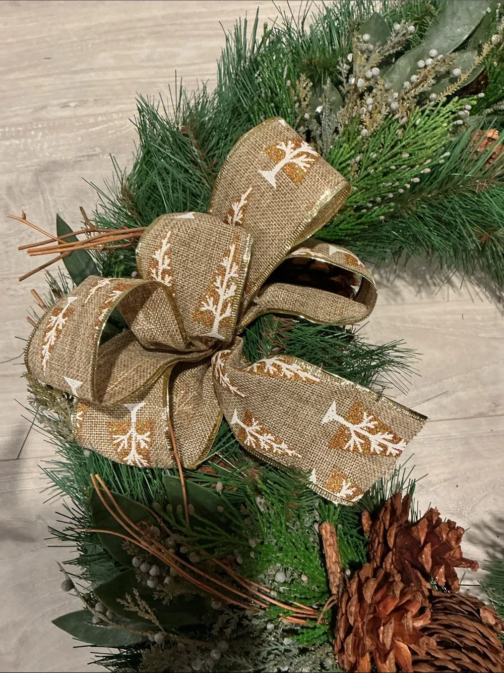 Wreath Green Pine Holiday Beautiful Large Wreath with Pinecones Gold Bow.